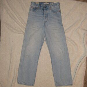 Levi's Ribcage Straight Size 26 Buttonfly Light Wash Jeans